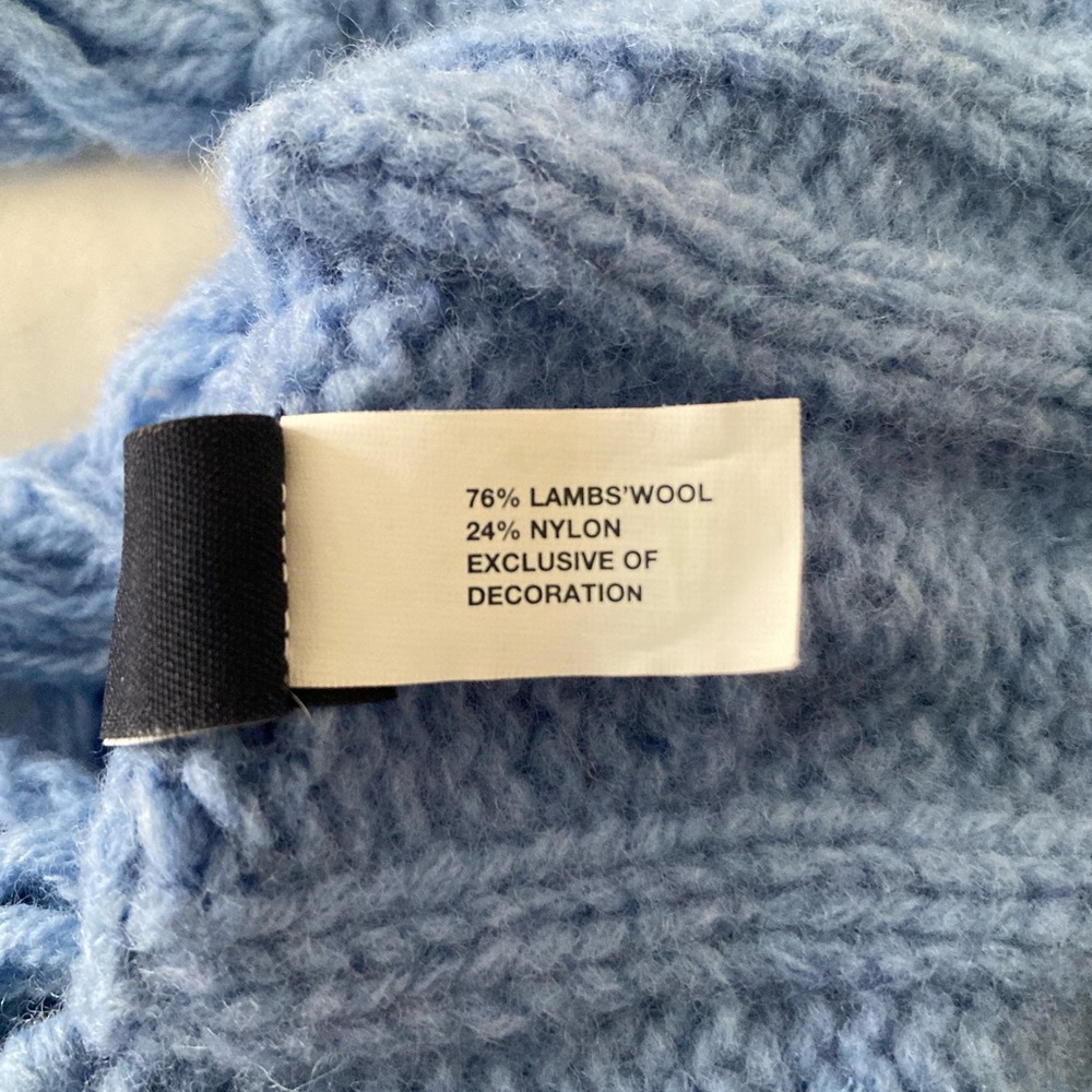 GAP SCARF - Picture 9 of 9